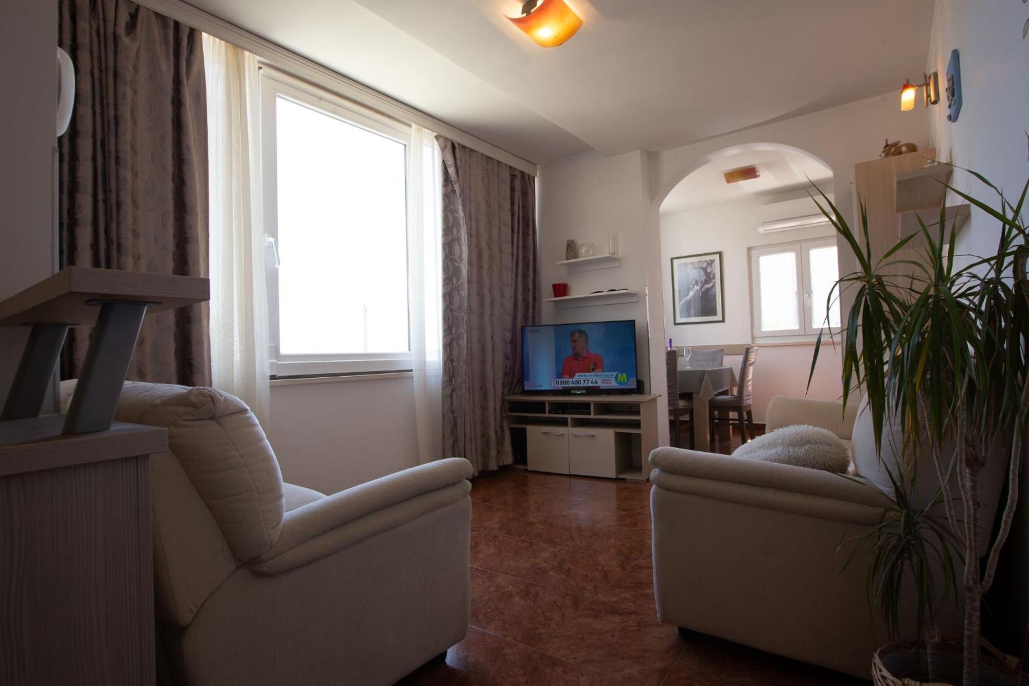 Lanterna Puntamika Apt. Near Beach Ζαντάρ Εξωτερικό φωτογραφία