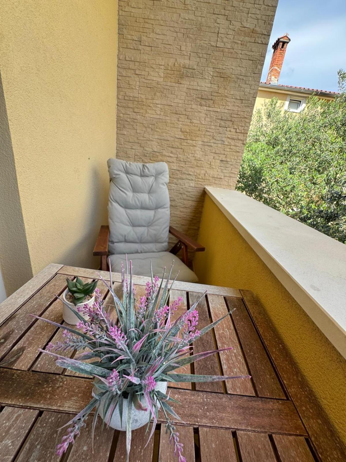Lanterna Puntamika Apt. Near Beach Ζαντάρ Εξωτερικό φωτογραφία